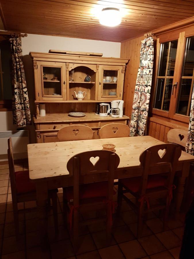 Charming Chalet With Panoramic View And Private Parking In Gruyere Gruyeres Kültér fotó
